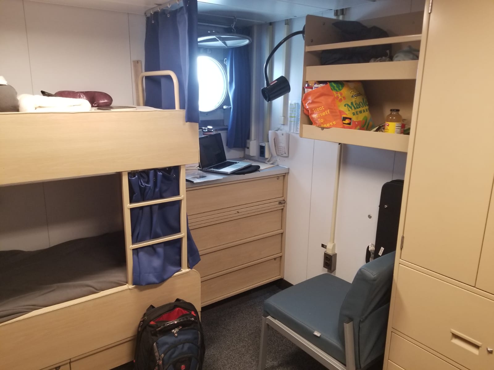 Stateroom aboard the R/V Roger Revelle. Photo by Sidney Wayne