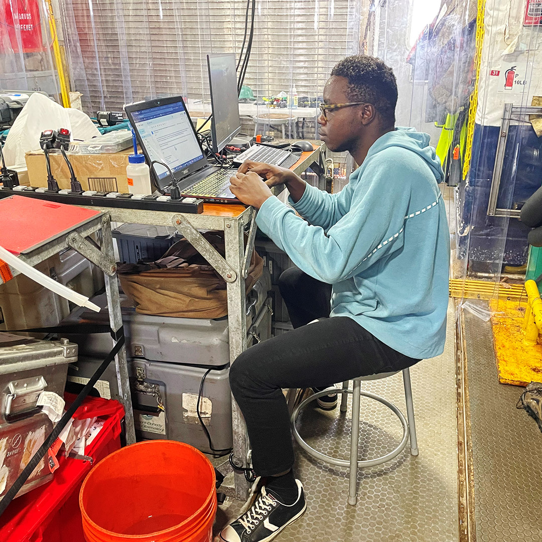 Adeola in the lab downloading and pre-processing LADCP data.