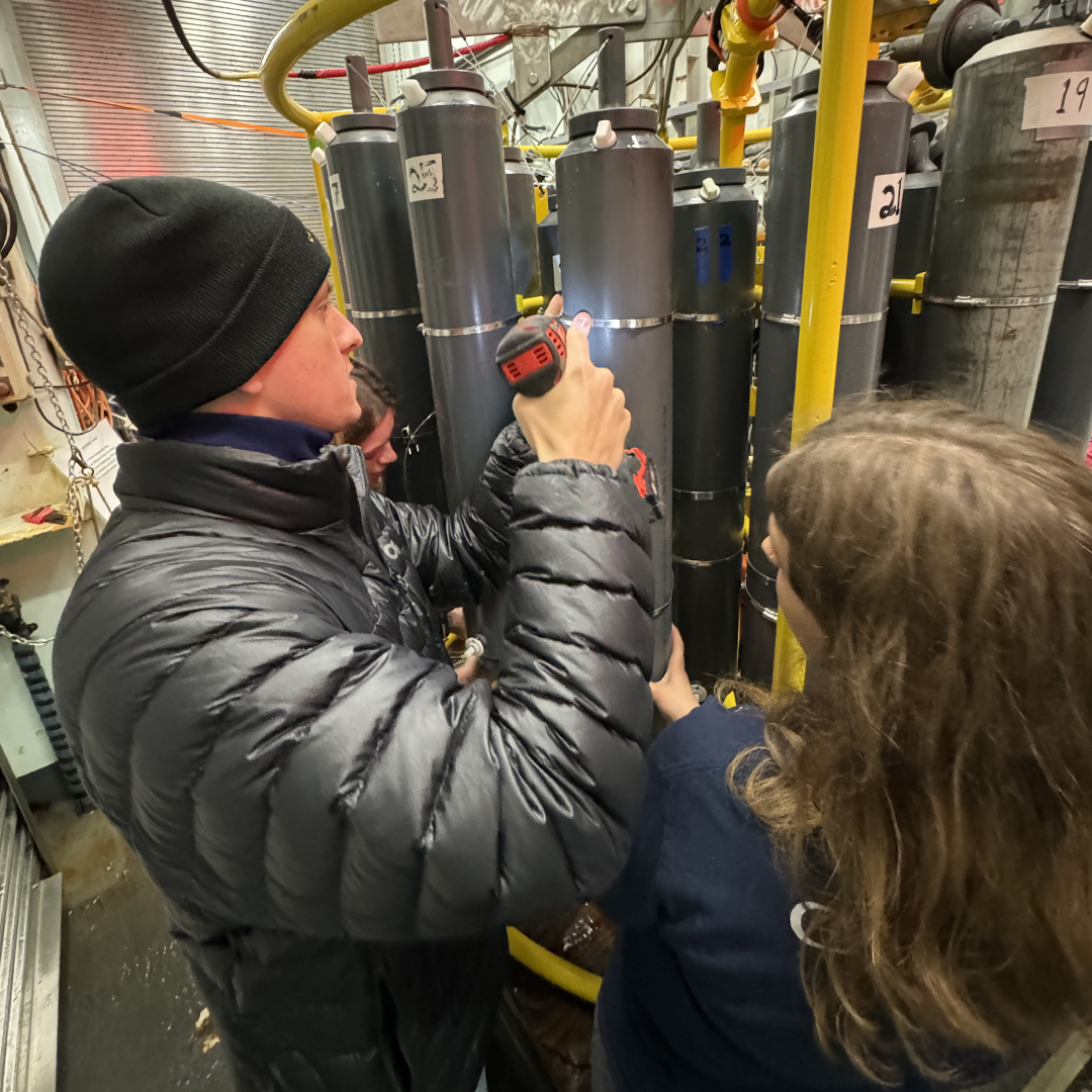 Jess works with Marine Technician Emmett Dixon to replace a bottle that went missing on a cast.